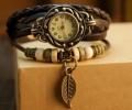 Винтажные женские часы 'Лист Магнолии' на коричневом ремешке.